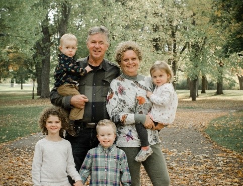 Anne Brouillard with her husband and 4 grandchildren